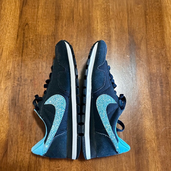 Nike Run Internationalist custom designed w/ Swarovski crystals Wmns Sz 9 - Picture 3 of 9